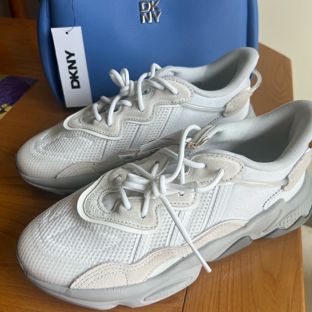 Adidas Ozweego J